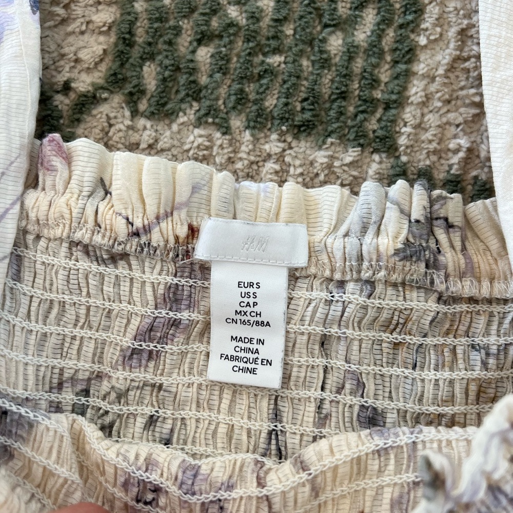 H&M peasant top - Picture 8 of 9